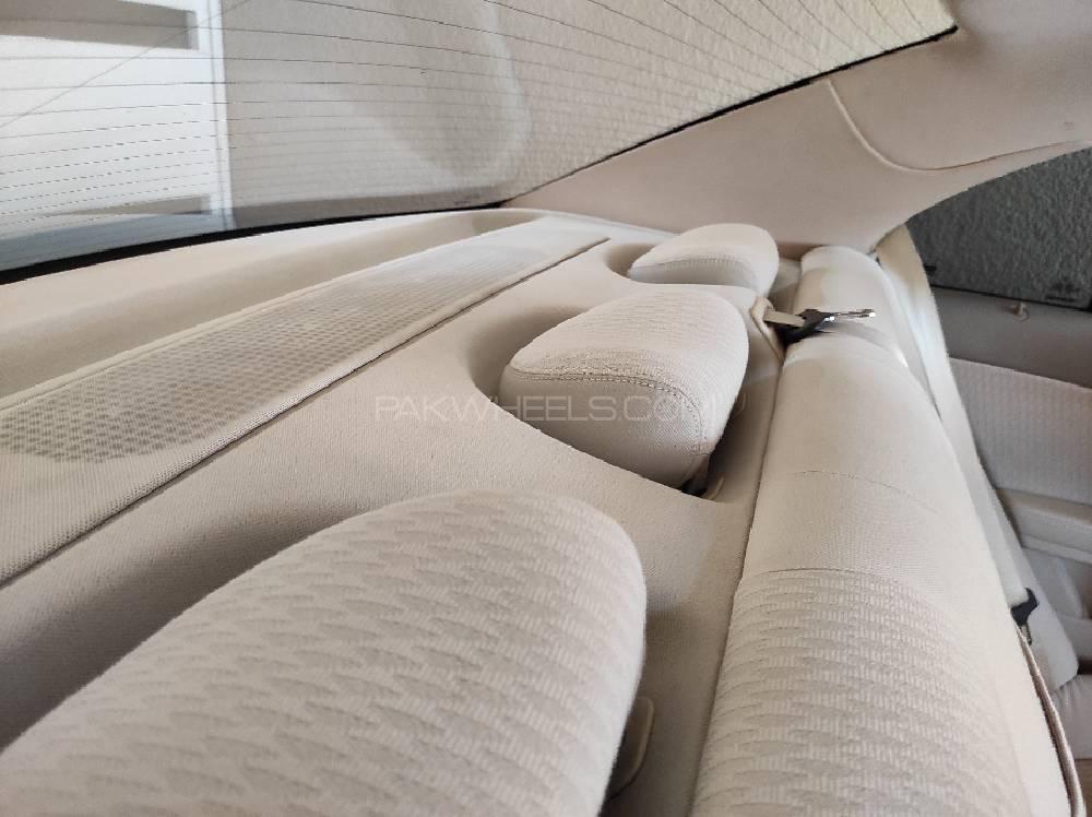 Mercedes Benz E Class 2003 for Sale in Lahore Mercedes Benz E Class 2003 for Sale in Lahore Image-4