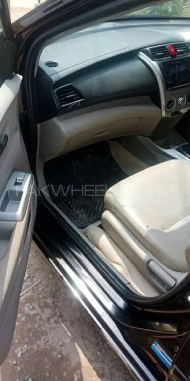 Honda City 2017 for Sale in Lahore Image-1