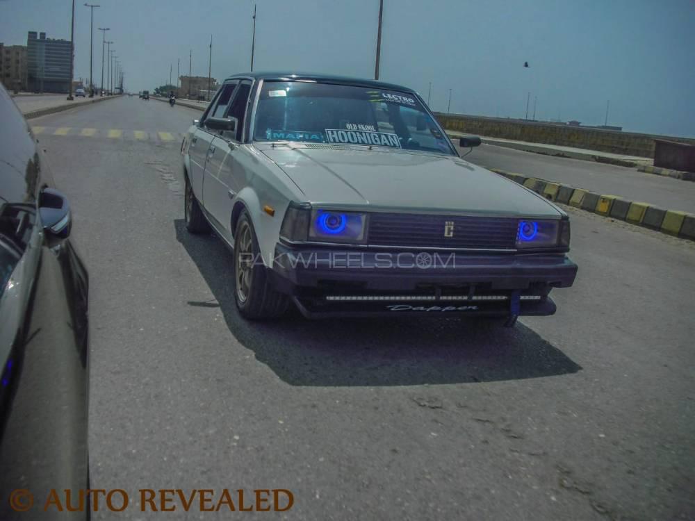 Toyota Corolla - 1982  Toyota Corolla - 1982  Image-2