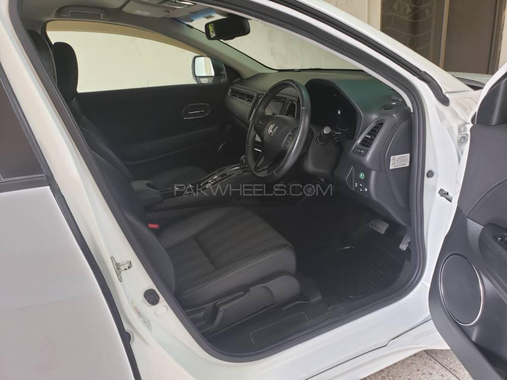 Honda Vezel 2014 for Sale in Lahore Honda Vezel 2014 for Sale in Lahore Image-6