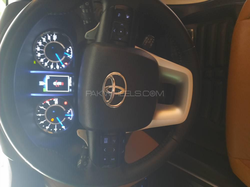 Toyota Fortuner 2017 for Sale in Gujranwala Toyota Fortuner 2017 for Sale in Gujranwala Image-6