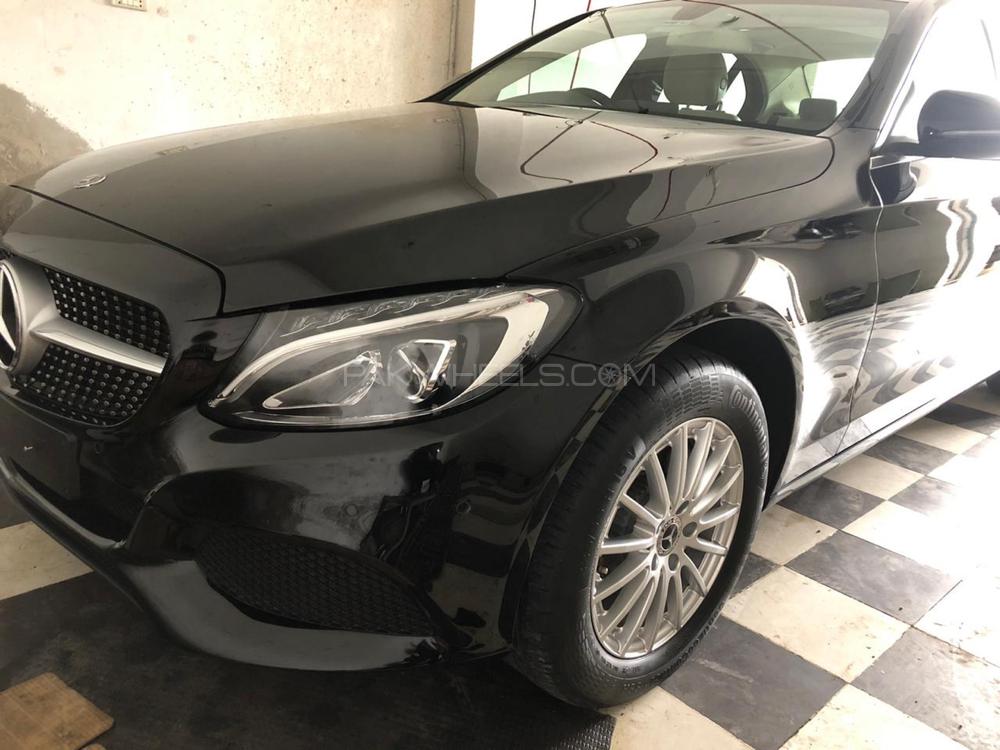 Mercedes Benz C Class 2018 for Sale in Lahore Image-1