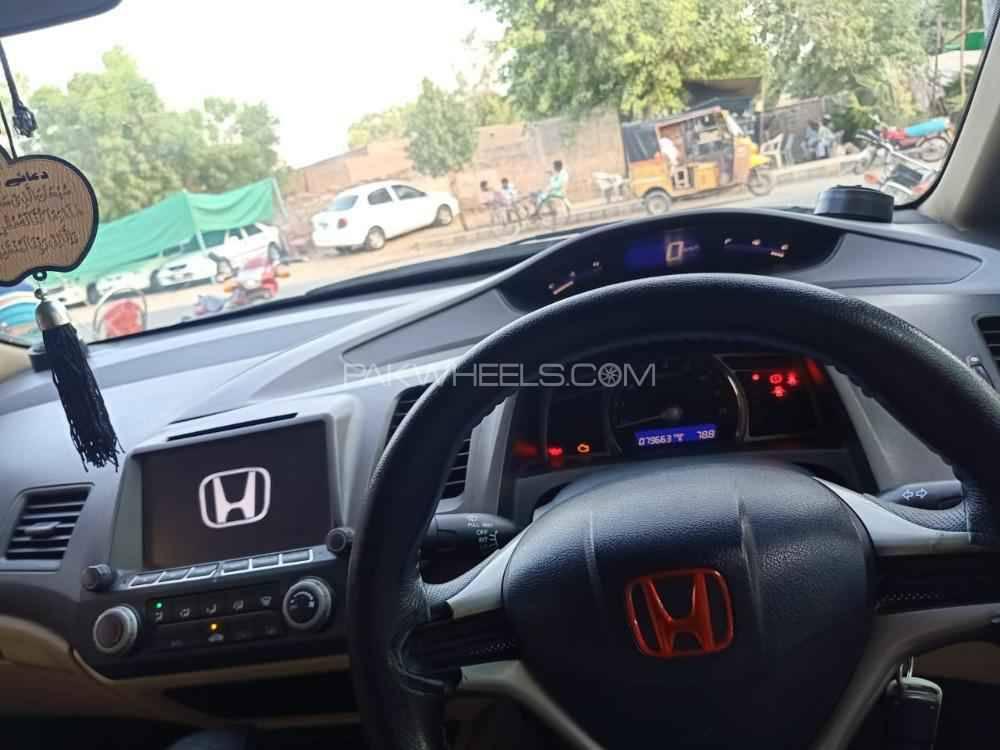 Honda Civic 2011 for Sale in Bahawalpur Honda Civic 2011 for Sale in Bahawalpur Image-8