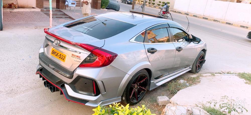 Honda Civic - 2017  Honda Civic - 2017  Image-3