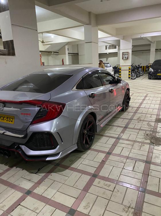 Honda Civic - 2017  Honda Civic - 2017  Image-4