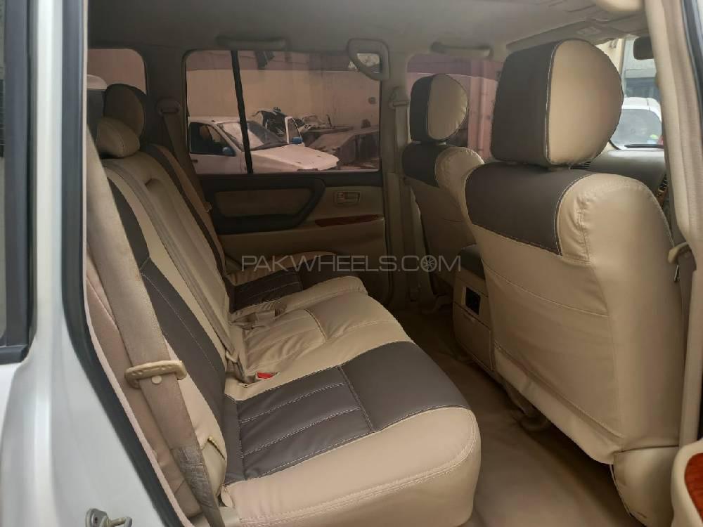 Toyota Land Cruiser 2003 for Sale in Gujranwala Toyota Land Cruiser 2003 for Sale in Gujranwala Image-12