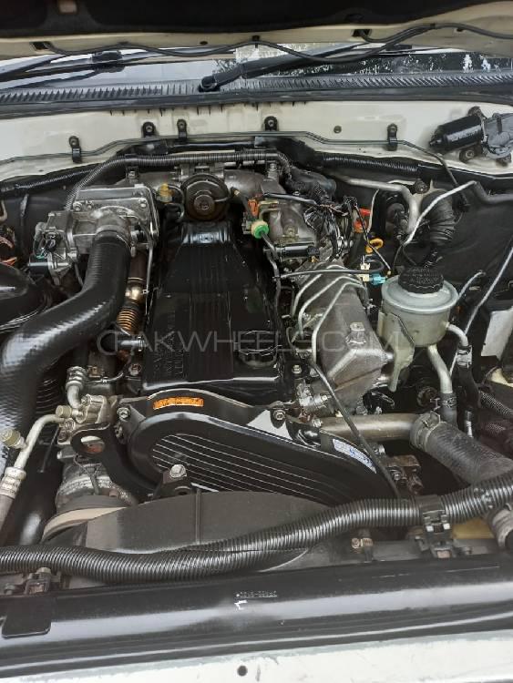 Toyota Land Cruiser 2003 for Sale in Gujranwala Toyota Land Cruiser 2003 for Sale in Gujranwala Image-11