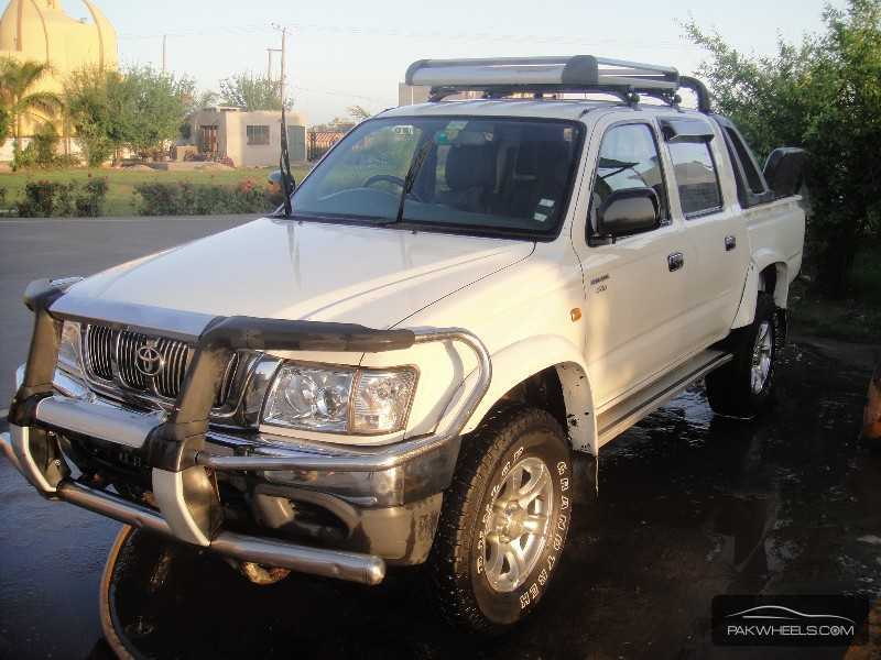 Toyota Hilux 2003 for Sale in Sialkot Image-1