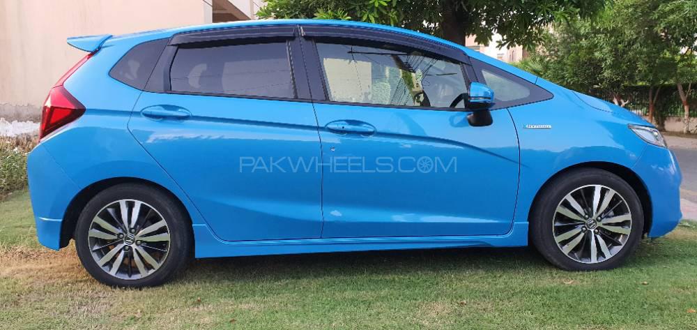Honda Fit 2016 for Sale in Lahore Honda Fit 2016 for Sale in Lahore Image-6