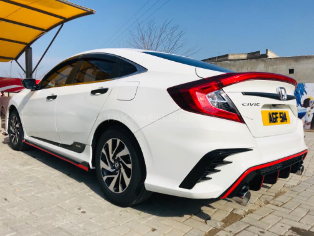 Honda Civic - 2018  Honda Civic - 2018  Image-4