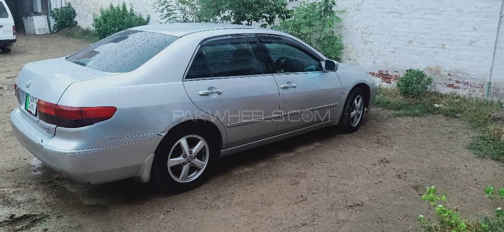 Honda Accord 2005 for Sale in Bannu Image-1
