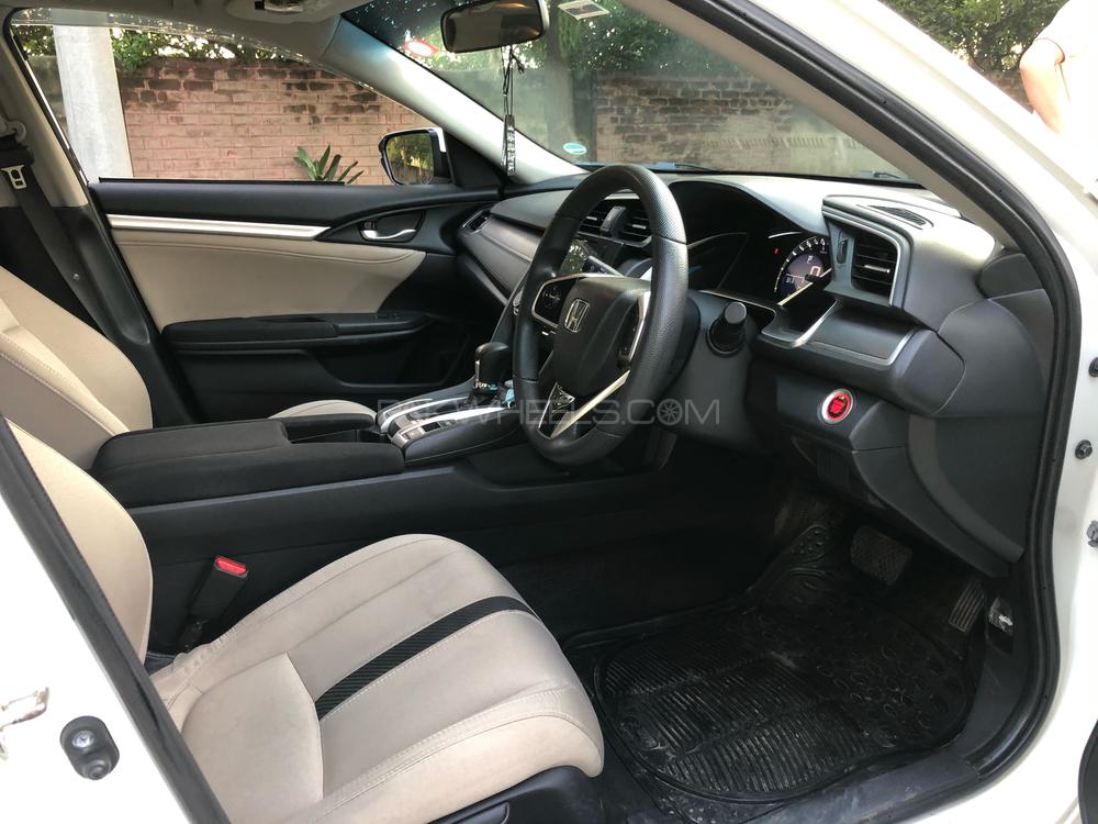 Honda Civic 2016 for Sale in Faisalabad Honda Civic 2016 for Sale in Faisalabad Image-10