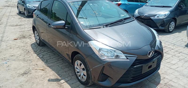 Toyota Vitz 2017 for Sale in Lahore Toyota Vitz 2017 for Sale in Lahore Image-5