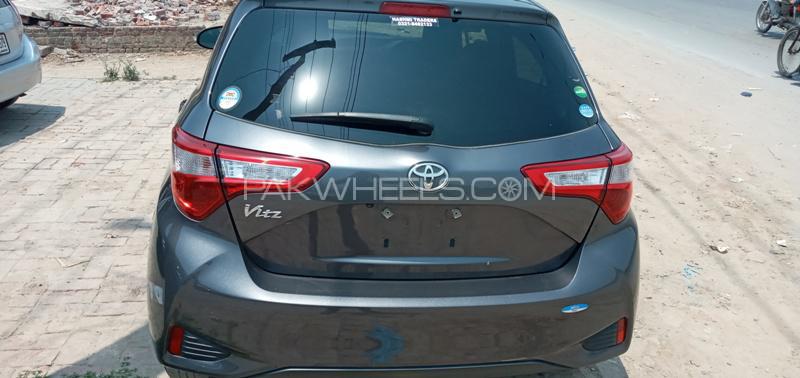 Toyota Vitz 2017 for Sale in Lahore Toyota Vitz 2017 for Sale in Lahore Image-8