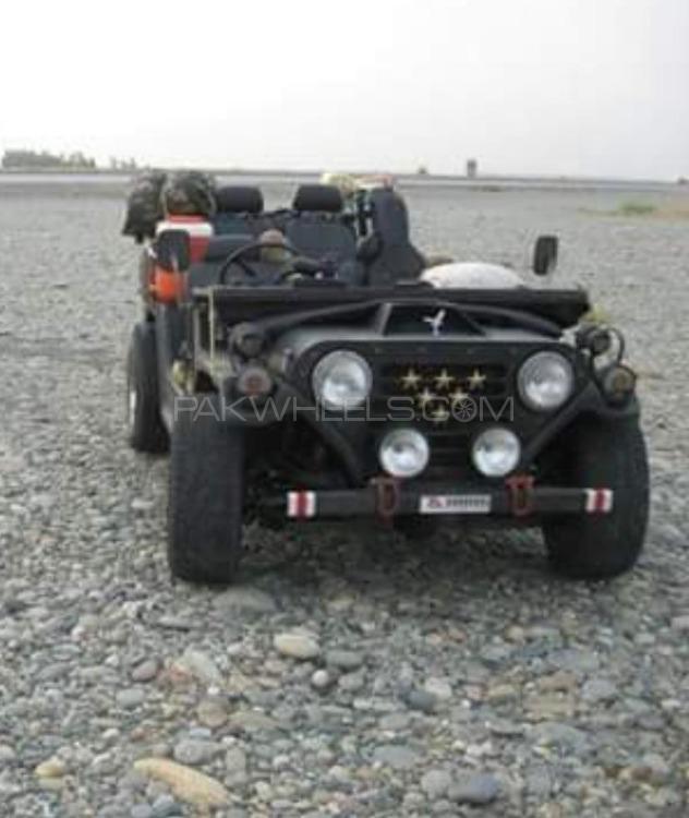 Ford Mutt M 825 - 1985  Ford Mutt M 825 - 1985  Image-4