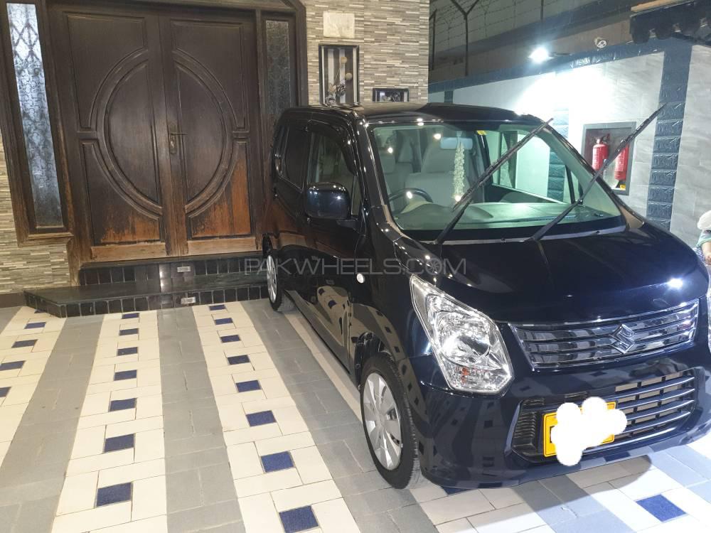 سوزوکی ویگن آر 2014 for Sale in کراچی سوزوکی ویگن آر 2014 for Sale in کراچی Image-3
