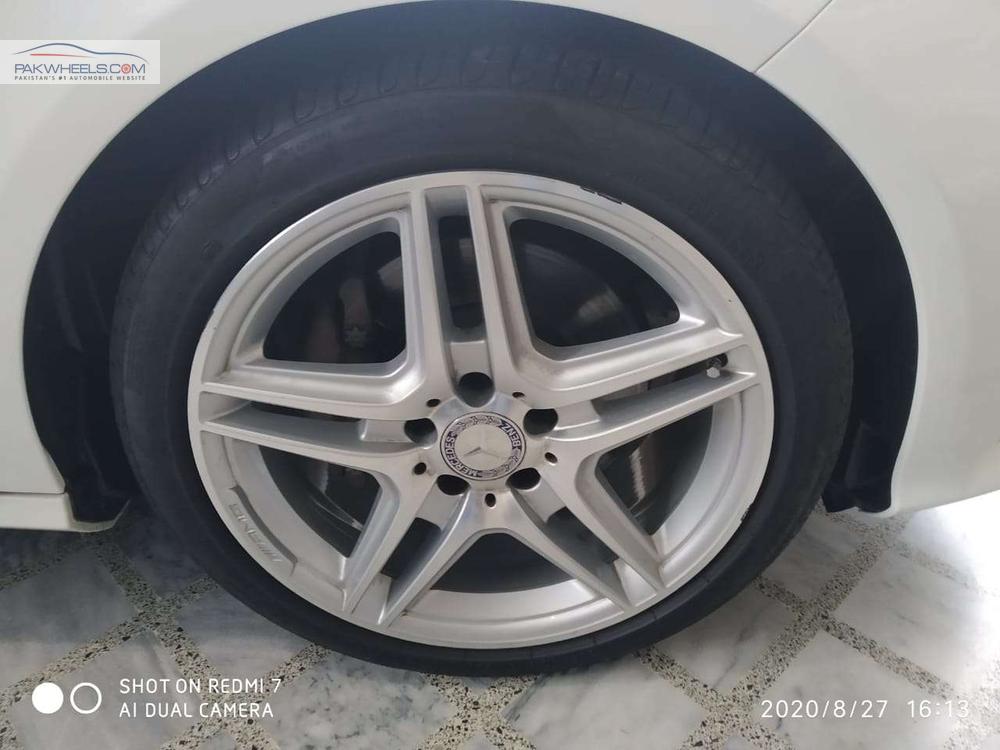 Mercedes Benz E Class 2015 for Sale in Lahore Mercedes Benz E Class 2015 for Sale in Lahore Image-11