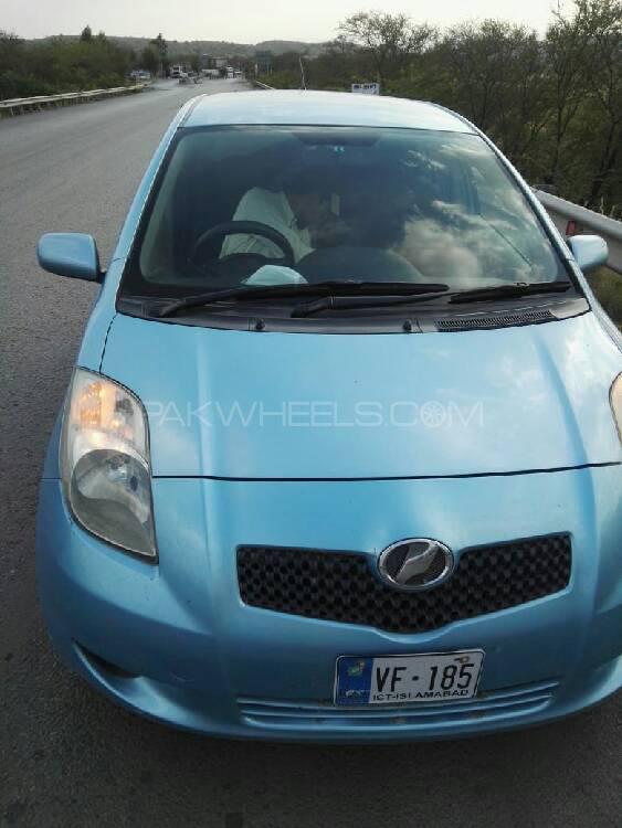Toyota Vitz 2006 for Sale in Mardan Image-1