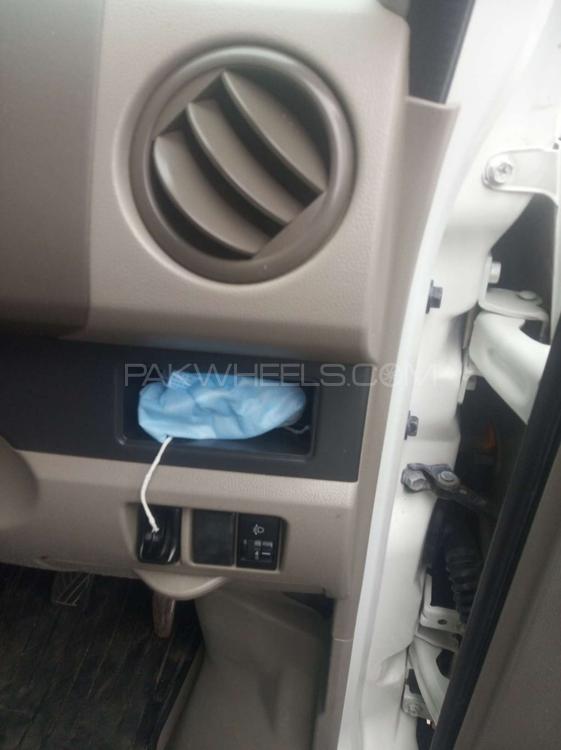مازدا سکرم وین 2013 for Sale in گجرانوالہ مازدا سکرم وین 2013 for Sale in گجرانوالہ Image-9