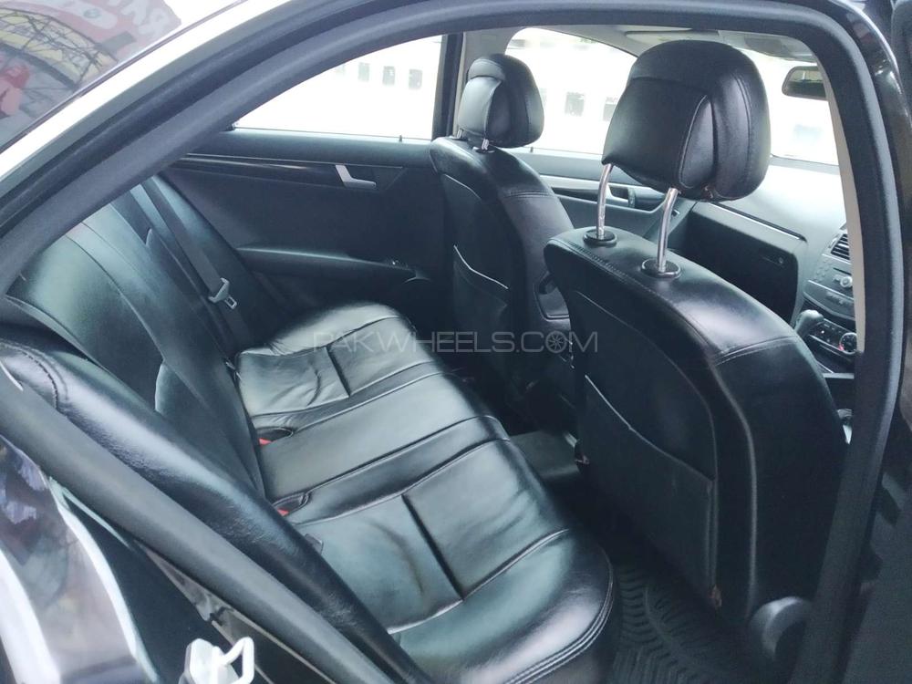 Mercedes Benz C Class 2007 for Sale in Lahore Mercedes Benz C Class 2007 for Sale in Lahore Image-9