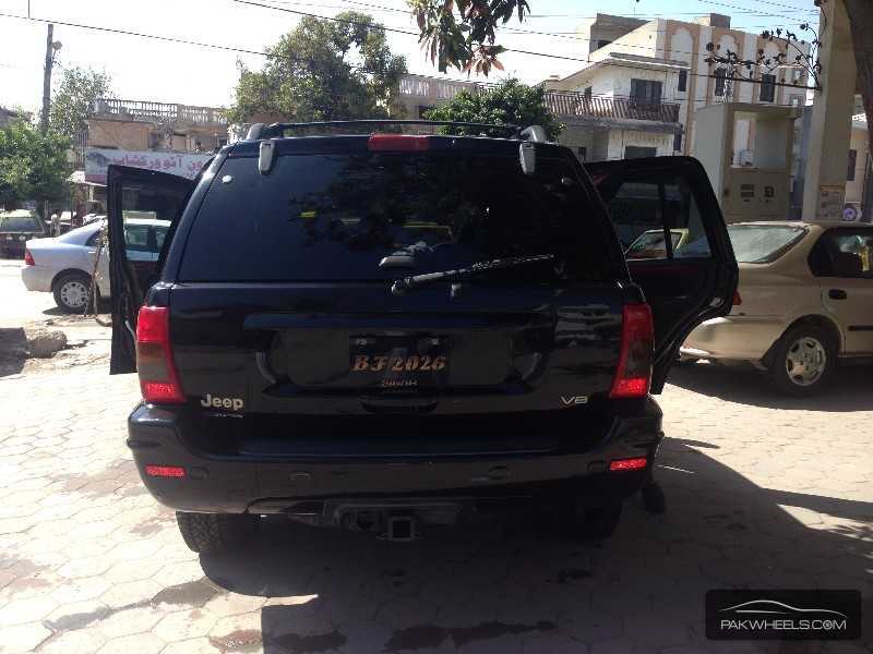 Jeep Cherokee 2004 for Sale in Islamabad Image-1