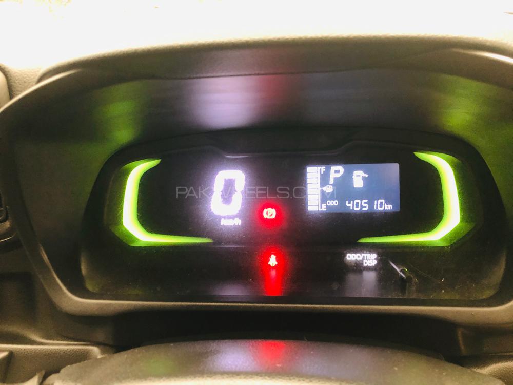 Toyota Pixis Epoch 2017 for Sale in Karachi Toyota Pixis Epoch 2017 for Sale in Karachi Image-7