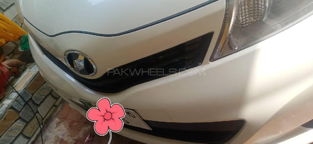 Toyota Vitz 2012 for Sale in Dera ismail khan Toyota Vitz 2012 for Sale in Dera ismail khan Image-2