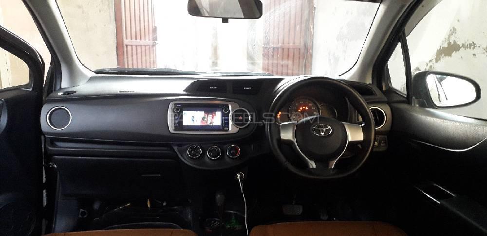 Toyota Vitz 2014 for Sale in Multan Image-1