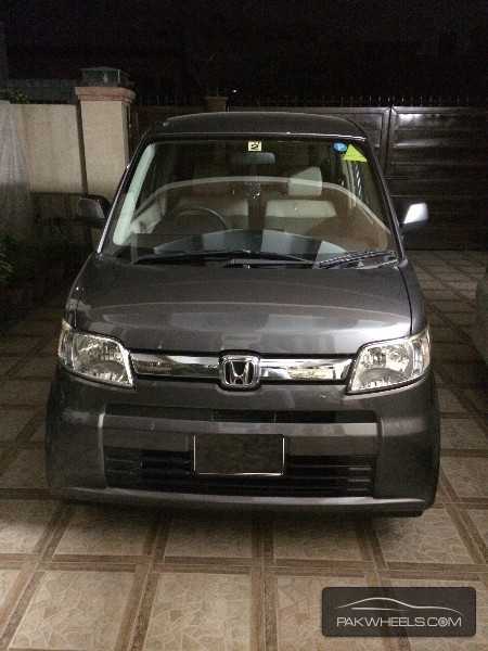Honda Zest 2006 for Sale in Lahore Image-1