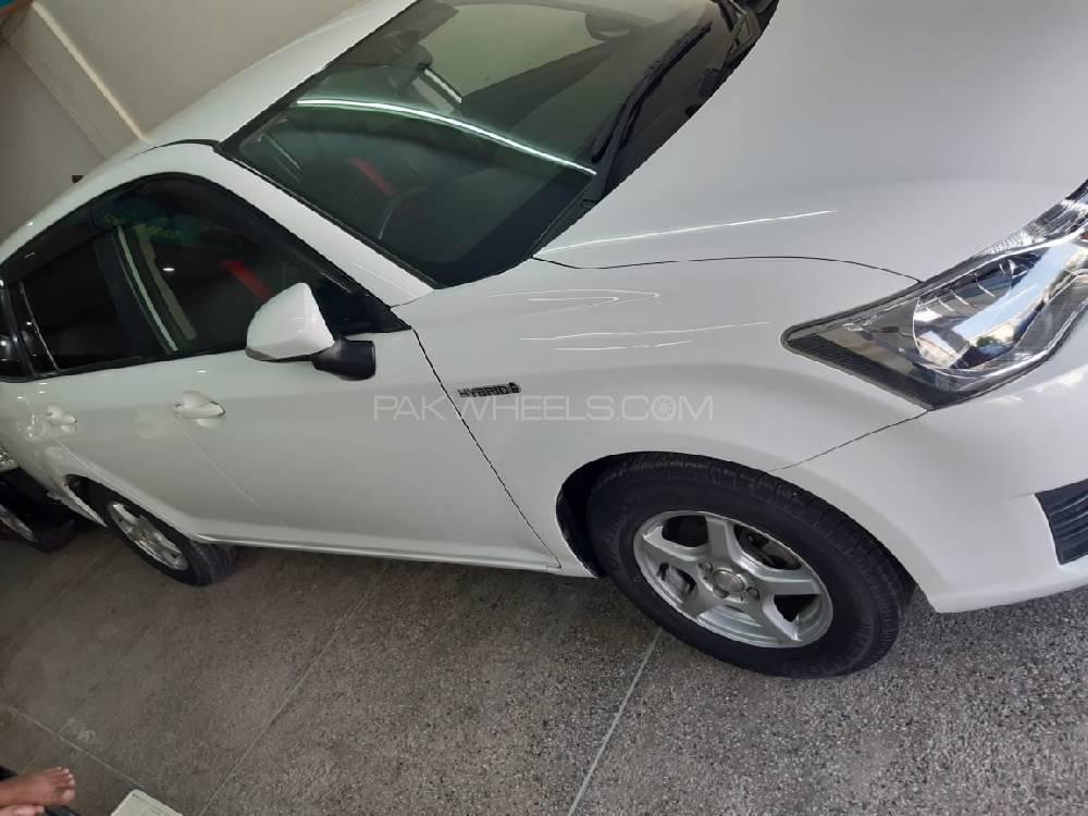 Toyota Corolla Fielder 2015 for Sale in Faisalabad Toyota Corolla Fielder 2015 for Sale in Faisalabad Image-3