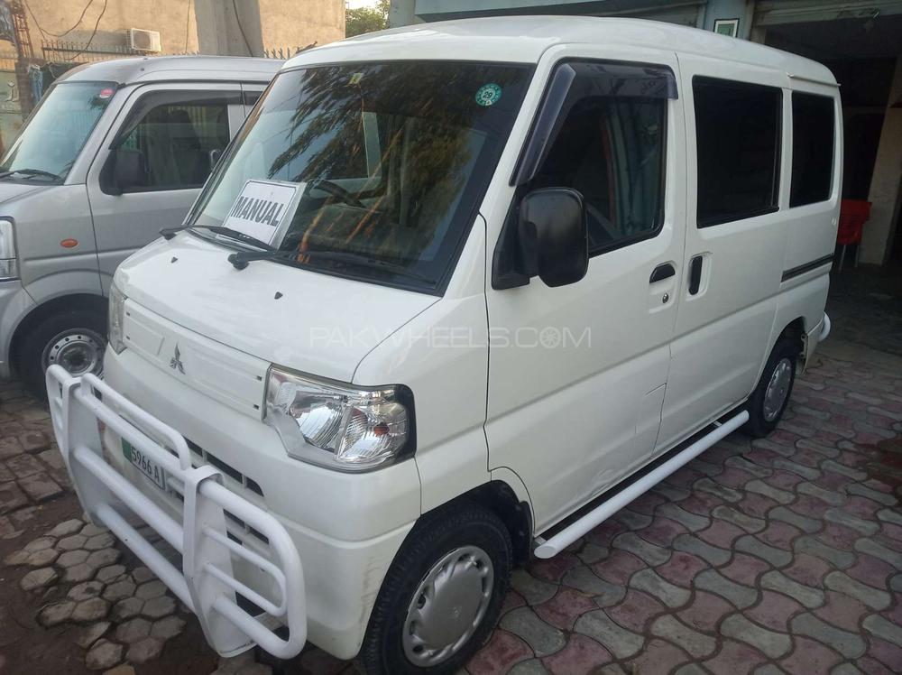 مٹسوبیشی منی کیب 2013 for Sale in گجرانوالہ مٹسوبیشی منی کیب 2013 for Sale in گجرانوالہ Image-2