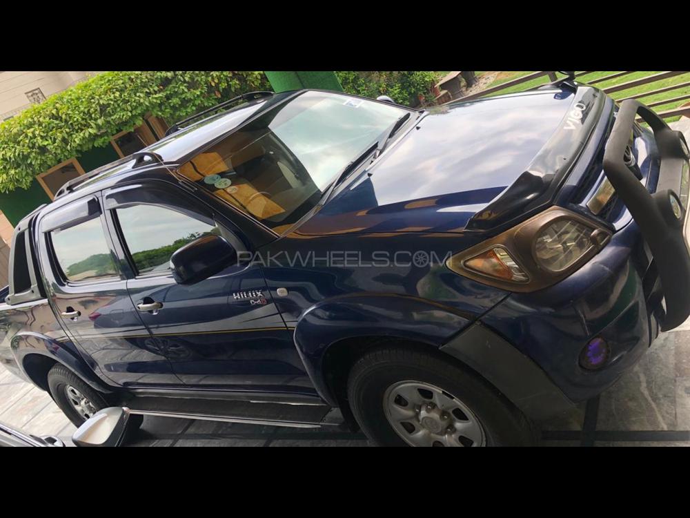 Toyota Hilux 2009 for Sale in Faisalabad Image-1