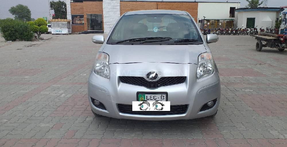Toyota Vitz 2013 for Sale in Sahiwal Image-1