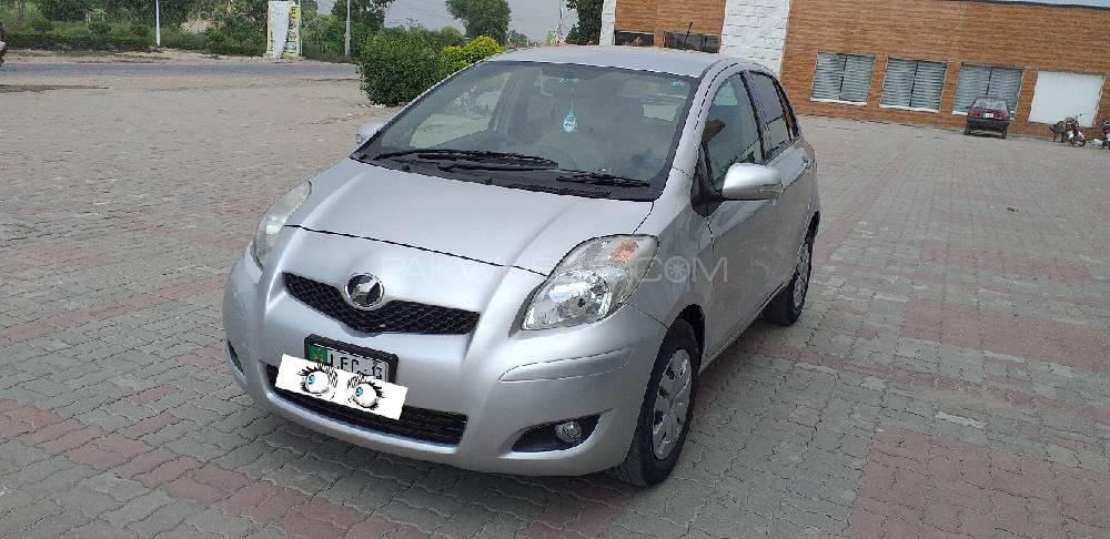 Toyota Vitz 2013 for Sale in Sahiwal Toyota Vitz 2013 for Sale in Sahiwal Image-2