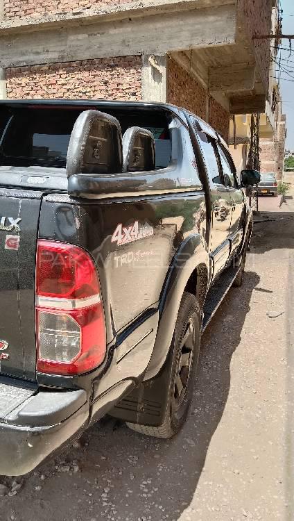 Toyota Hilux 2013 for Sale in Hyderabad Toyota Hilux 2013 for Sale in Hyderabad Image-18