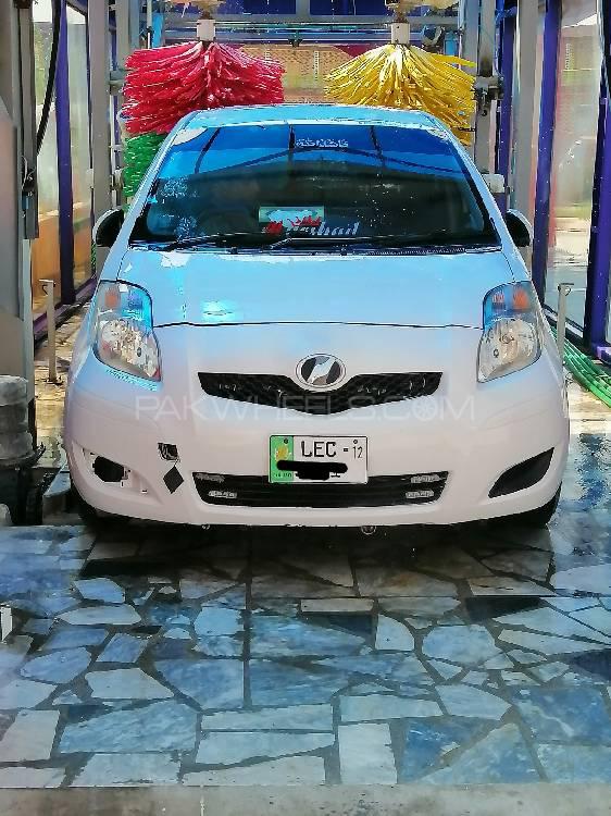 Toyota Vitz 2008 for Sale in Gujar Khan Image-1