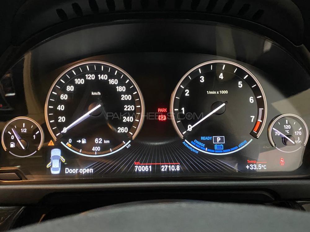 بی ایم ڈبلیو 5 سیریز 2013 for Sale in لاہور بی ایم ڈبلیو 5 سیریز 2013 for Sale in لاہور Image-8