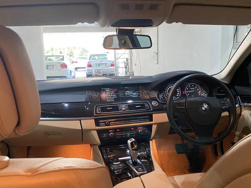 بی ایم ڈبلیو 5 سیریز 2013 for Sale in لاہور بی ایم ڈبلیو 5 سیریز 2013 for Sale in لاہور Image-11