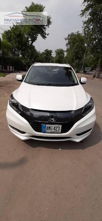 Honda Vezel 2014 for Sale in Lahore Image-1