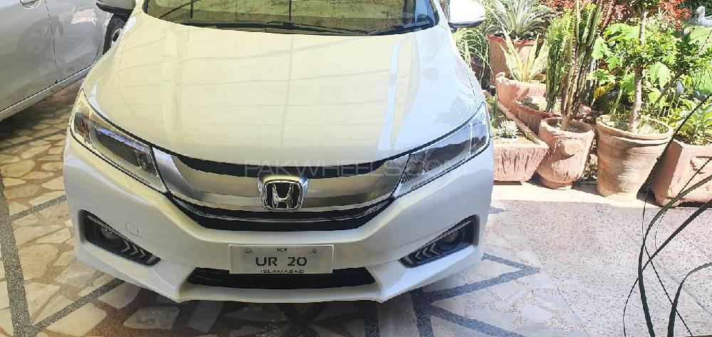 Honda Grace Hybrid 2015 for Sale in Peshawar Image-1