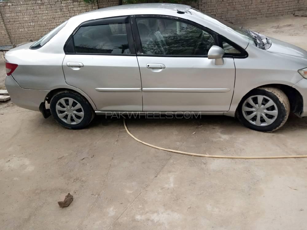 Honda City 2005 for Sale in Rahim Yar Khan Honda City 2005 for Sale in Rahim Yar Khan Image-5