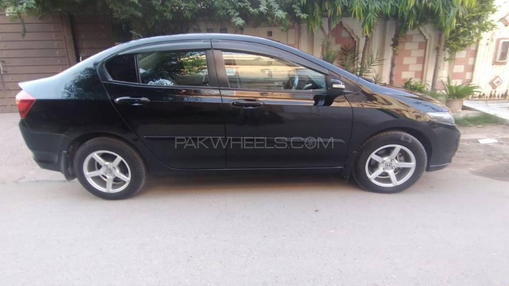 ہونڈا سٹی 2017 for Sale in لاہور ہونڈا سٹی 2017 for Sale in لاہور Image-10