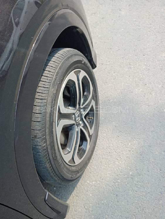 Honda Vezel 2014 for Sale in Lahore Honda Vezel 2014 for Sale in Lahore Image-8