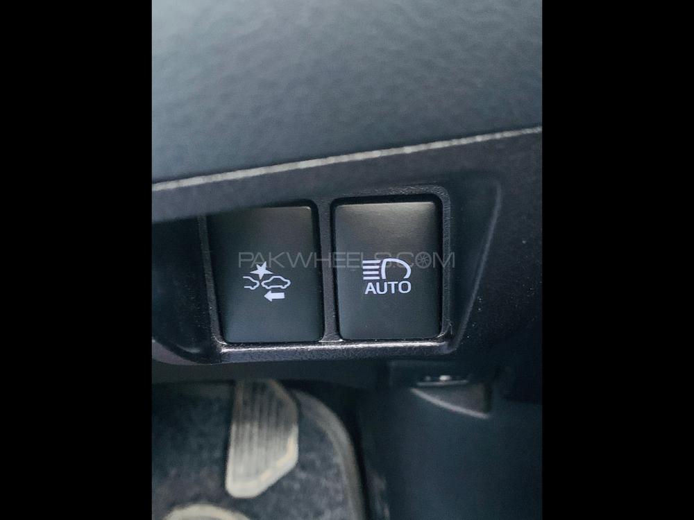 Toyota Premio 2017 for Sale in Islamabad Toyota Premio 2017 for Sale in Islamabad Image-10