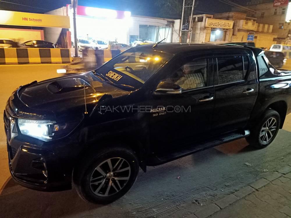 Toyota Hilux 2017 for Sale in Multan Toyota Hilux 2017 for Sale in Multan Image-2