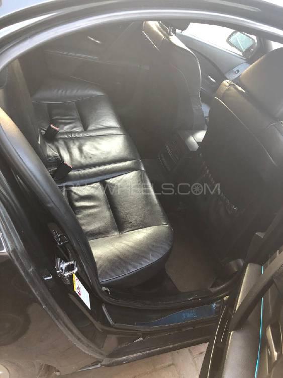 بی ایم ڈبلیو 5 سیریز 2004 for Sale in سیالکوٹ بی ایم ڈبلیو 5 سیریز 2004 for Sale in سیالکوٹ Image-9