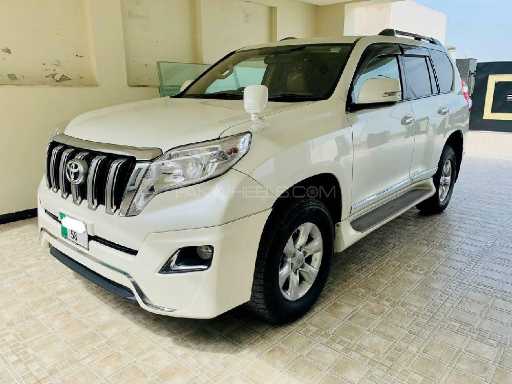 Toyota Prado 2010 for Sale in Jhang Image-1
