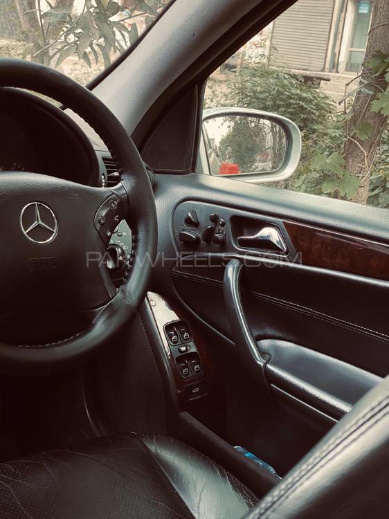 Mercedes Benz C Class - 2003  Mercedes Benz C Class - 2003  Image-3
