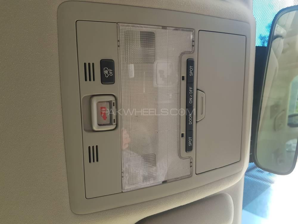 Toyota Land Cruiser 2008 for Sale in Lahore Toyota Land Cruiser 2008 for Sale in Lahore Image-10