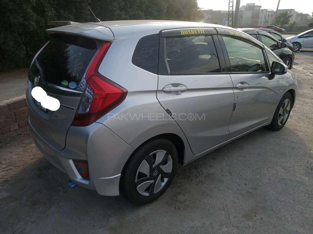 Honda Fit 2015 for Sale in Gujranwala Honda Fit 2015 for Sale in Gujranwala Image-5